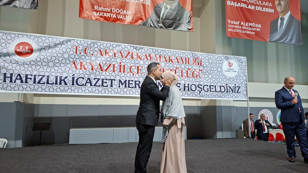 Akyazı'da hafızlık icazet merasimi