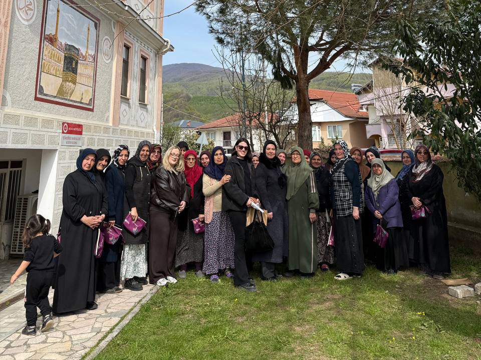 Akyazı'da  Kadın Kadına projesi