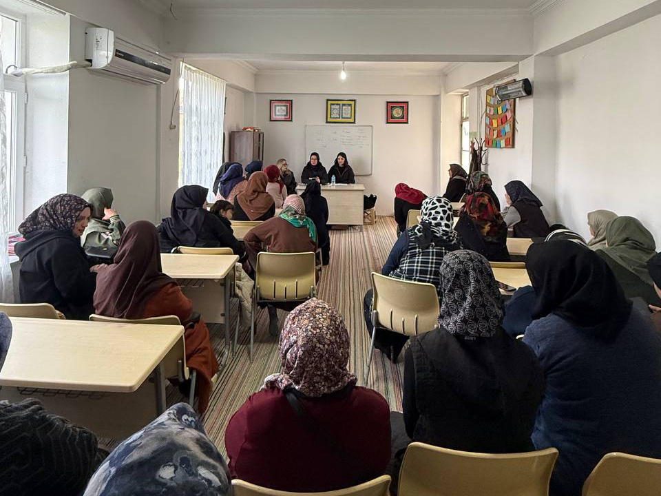 Akyazı'da  Kadın Kadına projesi