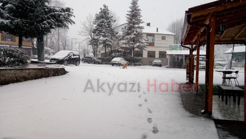 AKYAZI'DA KAR YAĞIŞI KAÇ GÜN SÜRECEK ? 