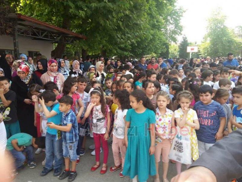 Akyazı'da Karne Heyecanı