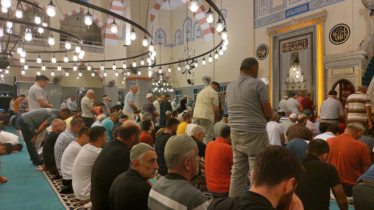 Akyazı'da Mevlit Kandili dualarla idrak edildi