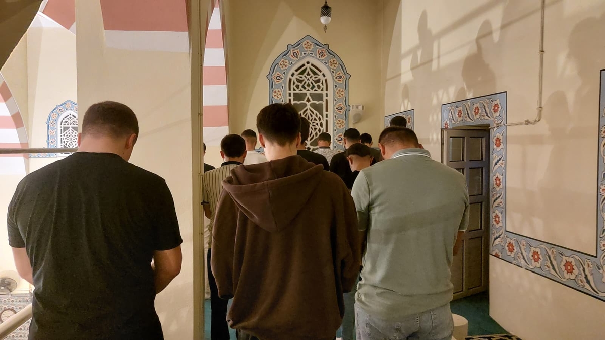 Akyazı'da Mevlit Kandili dualarla idrak edildi