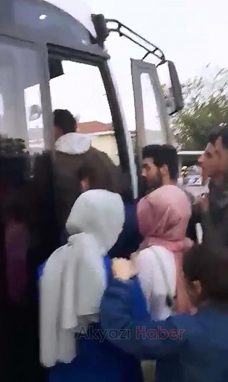 Akyazı'da Minibüs Sorunu Çözülemiyor