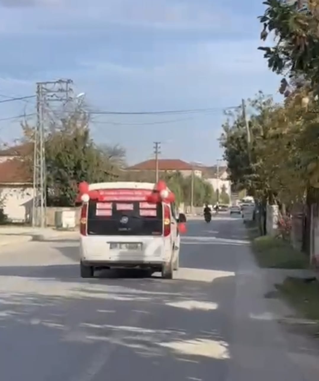 Akyazı'da namaza başlayan çocuklar için renkli kutlama