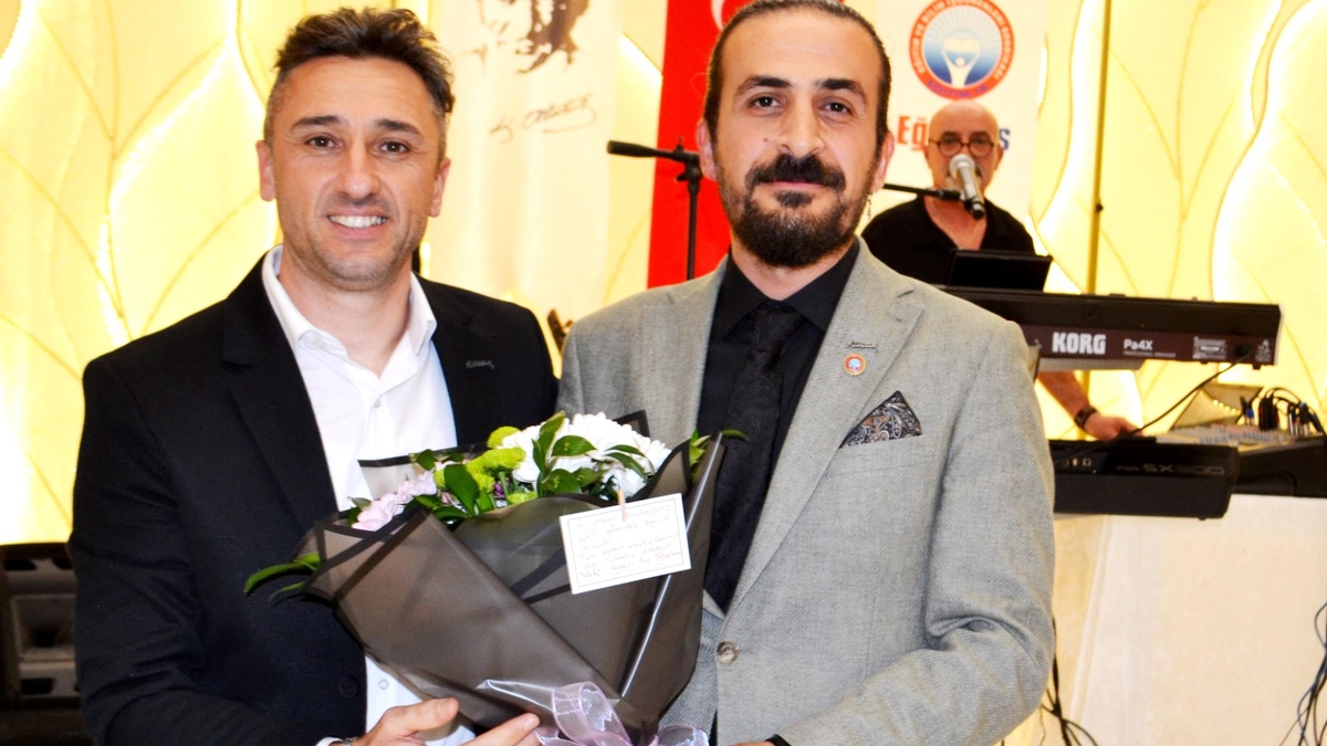 Akyazı'da Öğretmenler Günü Kutlaması