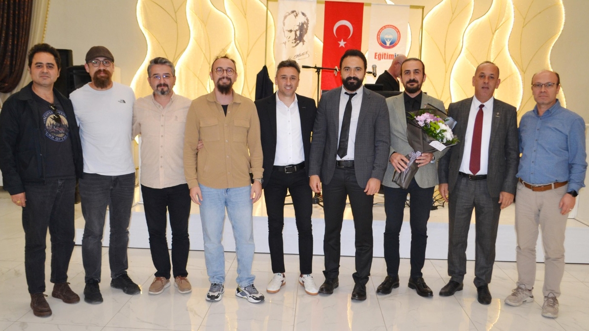 Akyazı'da Öğretmenler Günü Kutlaması