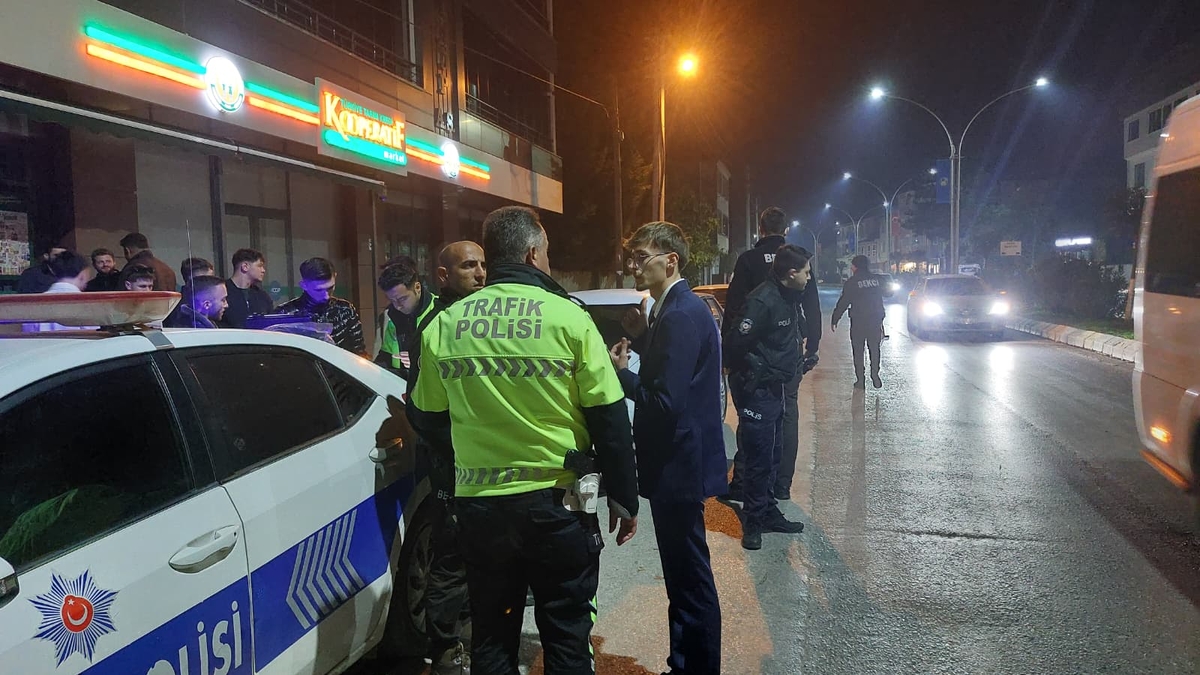 Akyazı'da polisten şok uygulama