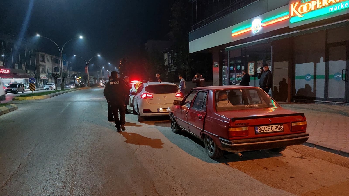 Akyazı'da polisten şok uygulama