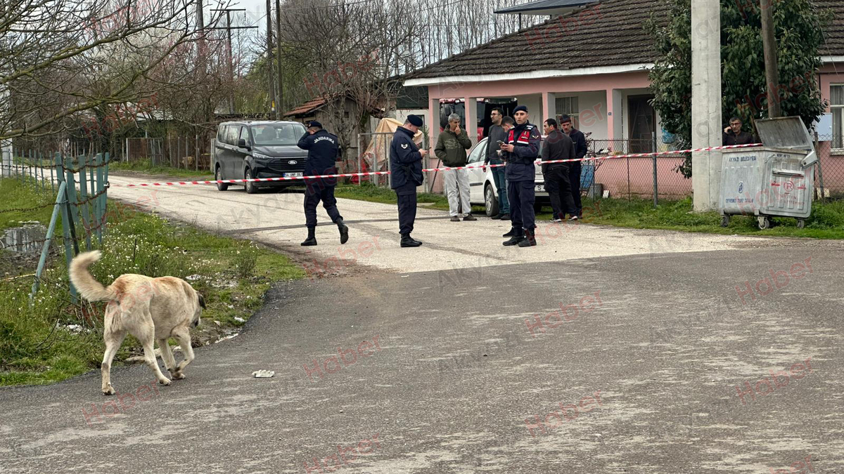 Akyazı'da silahlı saldırı: 2 kişi vuruldu