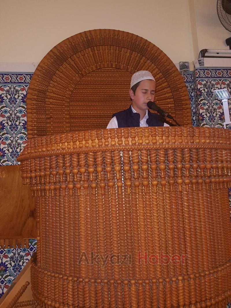 AKYAZI DA SIRA DIŞI KANDİL KUTLAMASI