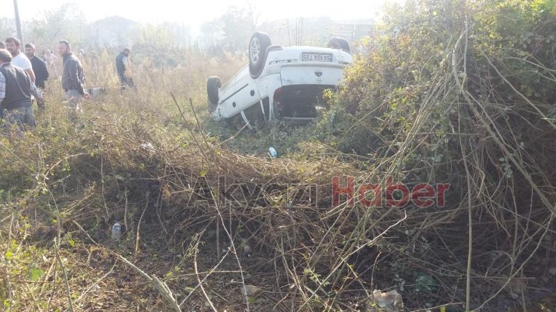 Akyazı da takla atan otomobildeki 1 kişi yaralandı