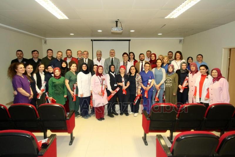 AKYAZI'DA TIP BAYRAMI KUTLANDI