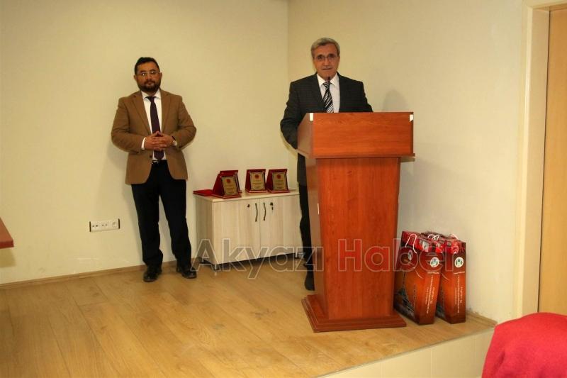 AKYAZI'DA TIP BAYRAMI KUTLANDI