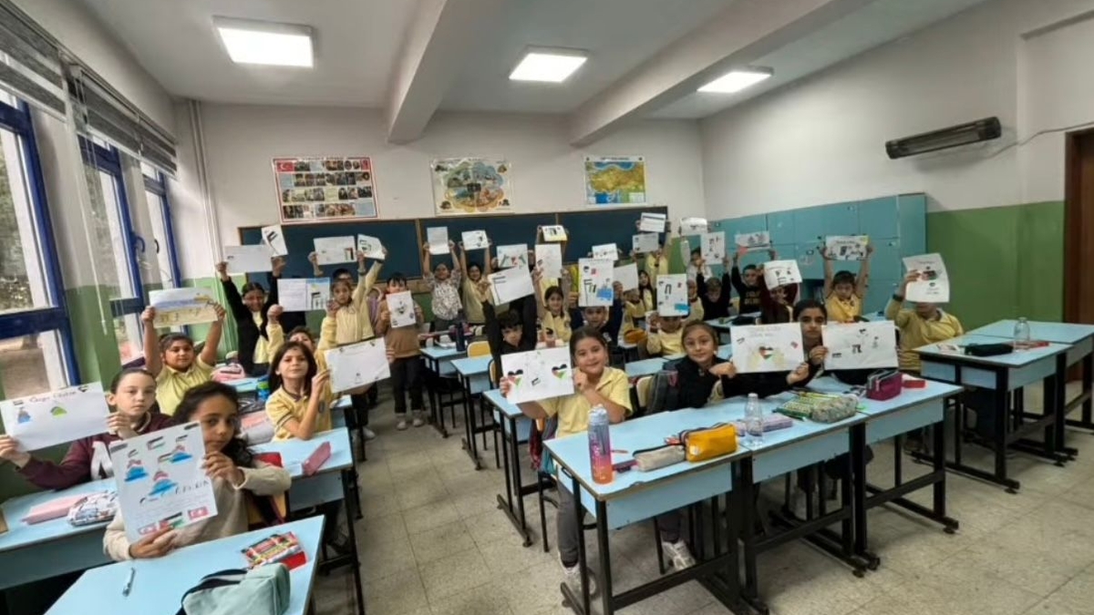 Akyazı'da tüm okullarda Filistin için farkındalık etkinliği
