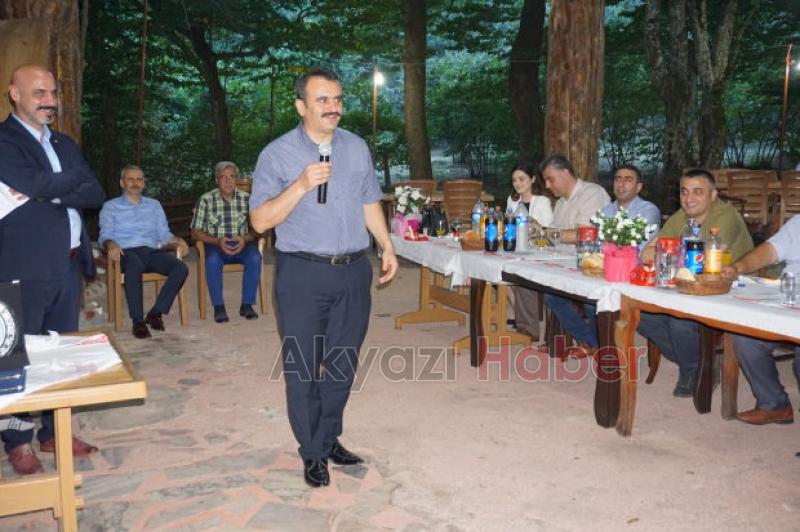 Akyazı'dan ayrılan hakim ve savcılara veda yemeği