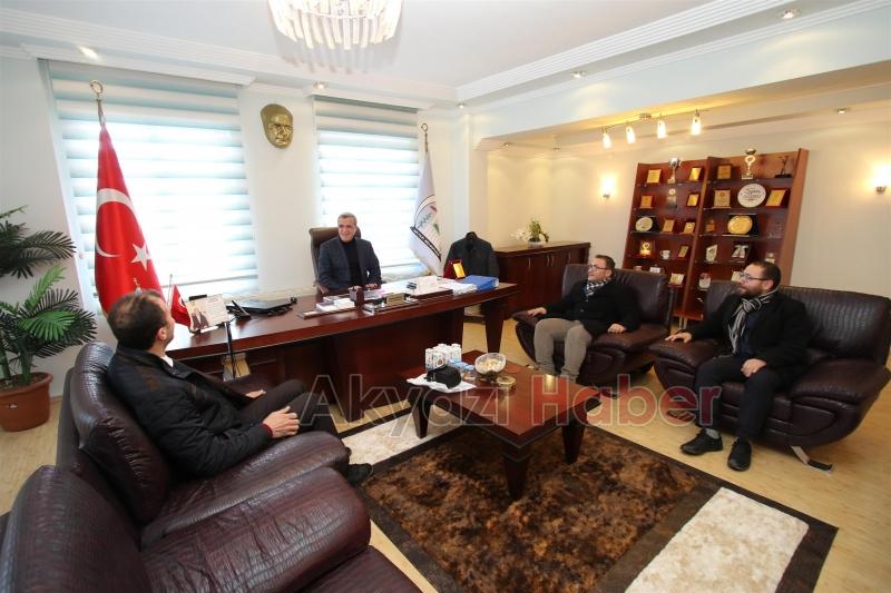 Akyazı Eğitimciler Derneğinden Başkana Ziyaret