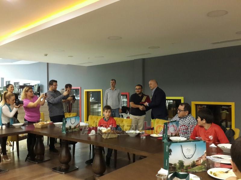 AKYAZI EĞİTİMCİLER DERNEĞİ'NDEN EĞLENCELİ ORGANİZASYON