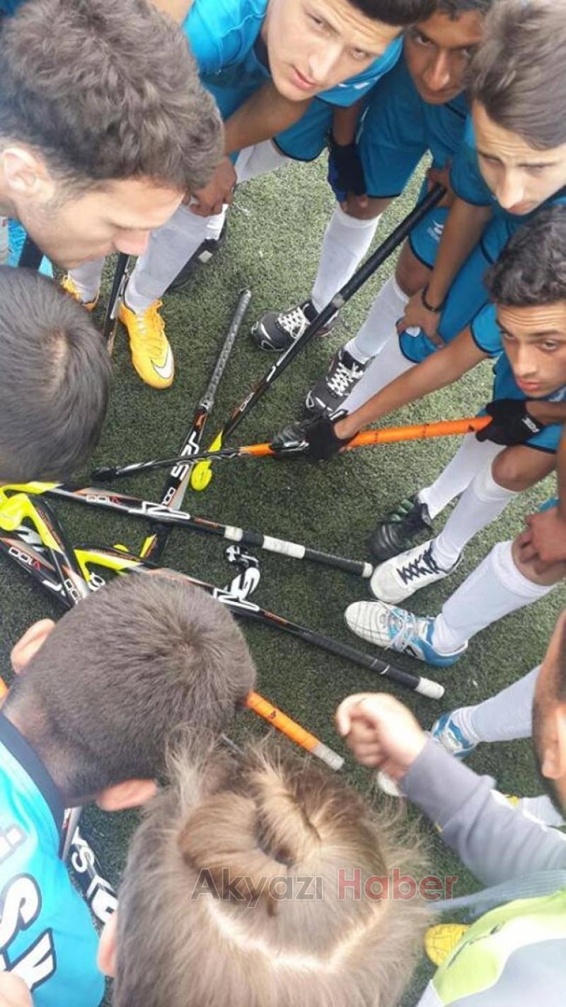 Akyazı Endüstri Meslek Lisesi Çim Hokeyinde Zonguldak’ta Şampiyon Oldu