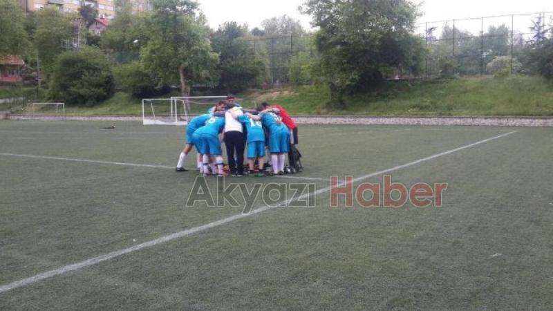 Akyazı Endüstri Meslek Lisesi Çim Hokeyinde Zonguldak’ta Şampiyon Oldu