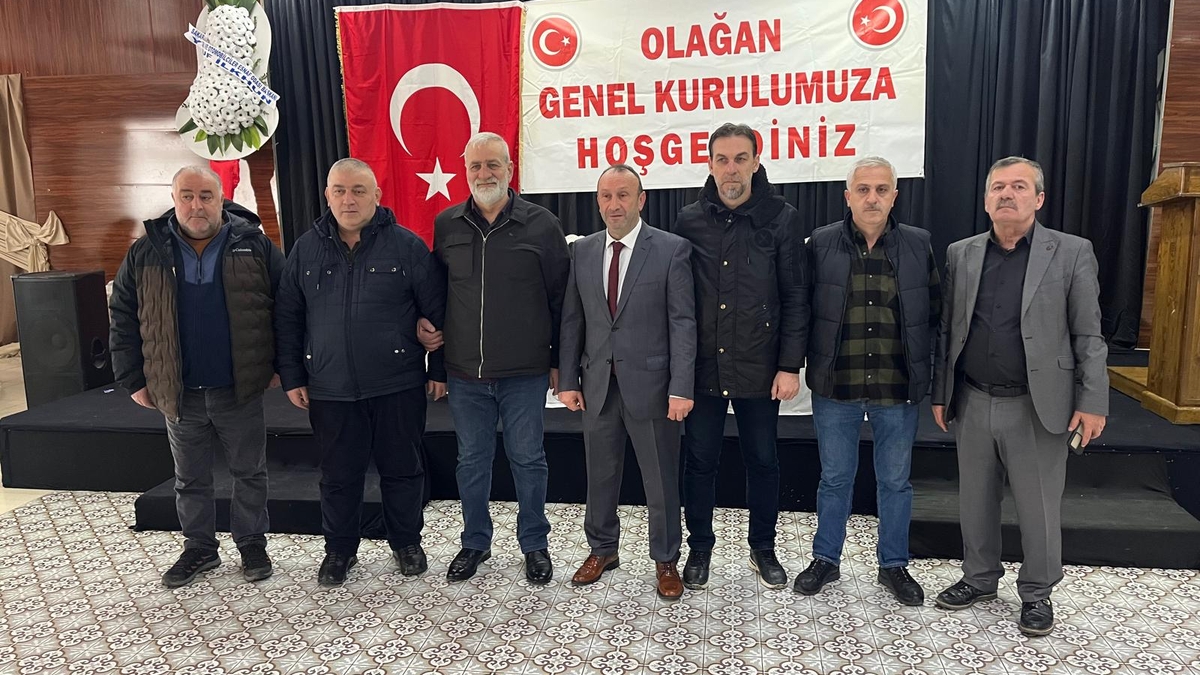 Akyazı Esnaf ve Sanatkârlar Odası'nda Emin Üstün yeniden başkan