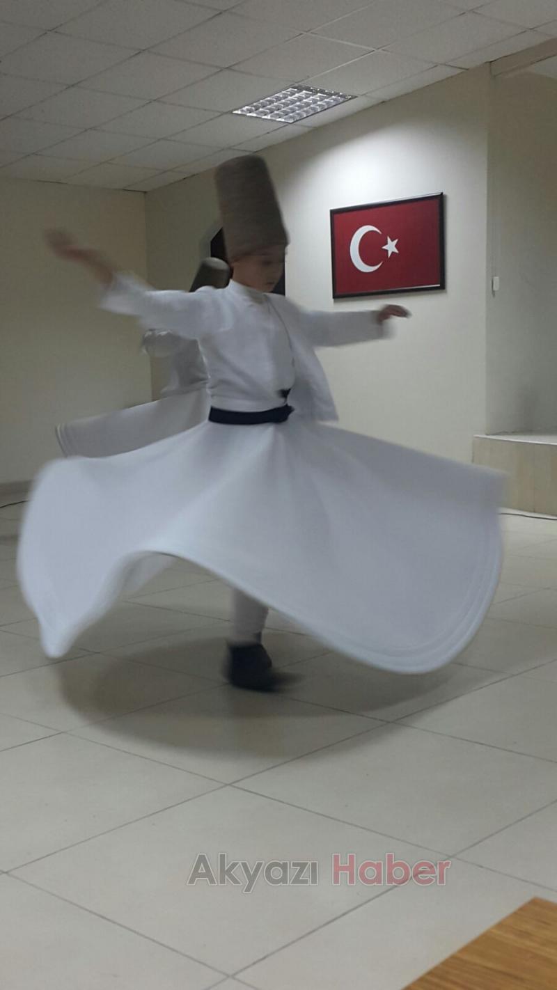 Akyazı Eyyüp Genç Fen Lisesi'nden Semazen Gösterisi