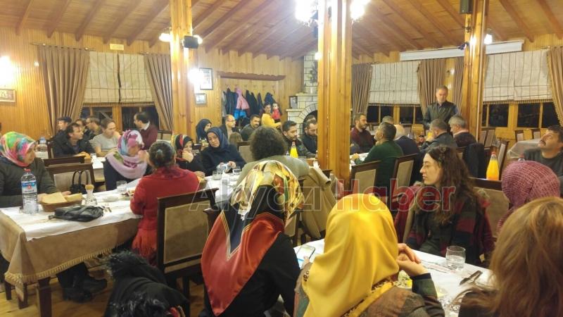 Akyazı Eyyüp Genç Fen Lisesi Öğretmenler Günü Yemeğinde Buluştu