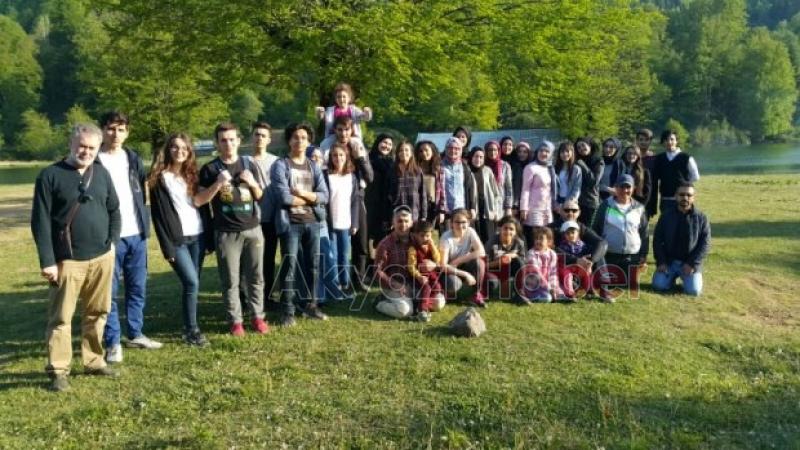 AKYAZI EYYüP GENÇ FEN LiSESi SON SINIF öĞRENCiLERi üNiVERSiTE SINAVINA HAZIR