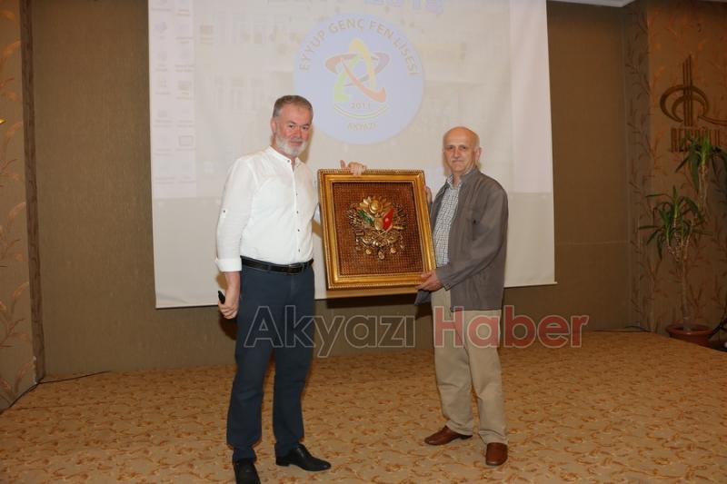AKYAZI EYYUP GENÇ FEN LİSESİ ÜNİVERSİTE SINAVI TÜRKİYE GENELİ BAŞARISI