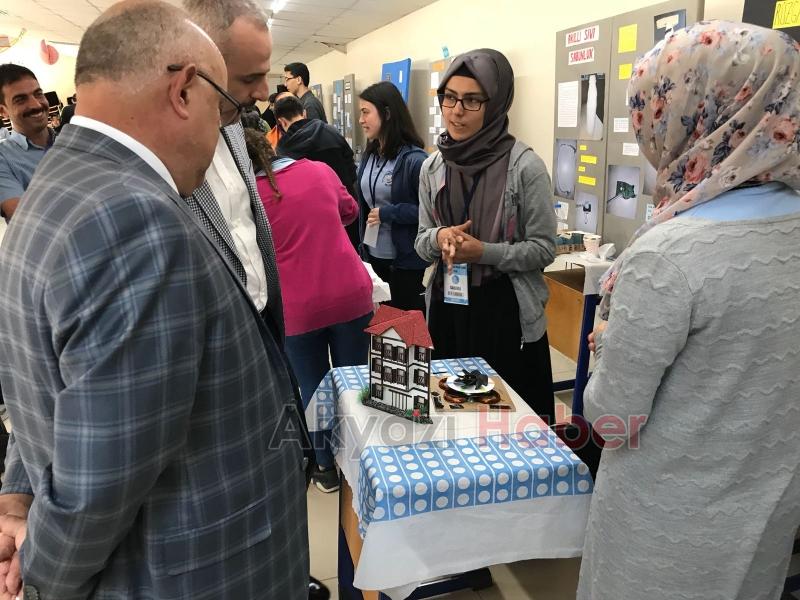 AKYAZI FEN LİSESİNDEN MUHTEŞEM BİLİM ŞENLİĞİ 