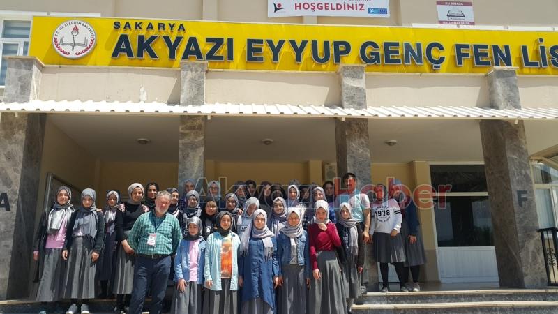 AKYAZI FEN LİSESİNDEN MUHTEŞEM BİLİM ŞENLİĞİ 
