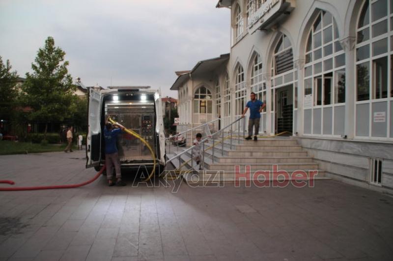 Akyazı Gazi Süleymanpaşa Camii İç Dış Temizlendi