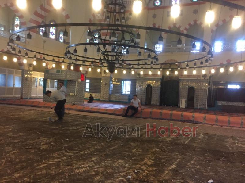 Akyazı Gazi Süleymapaşa Camii’nde Tadilat Çalışması