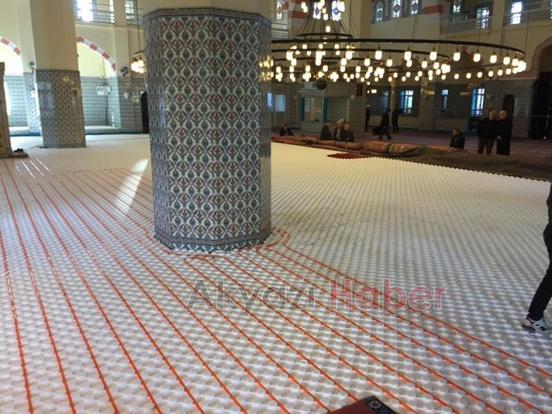 Akyazı Gazi Süleymapaşa Camii’nde Tadilat Çalışması