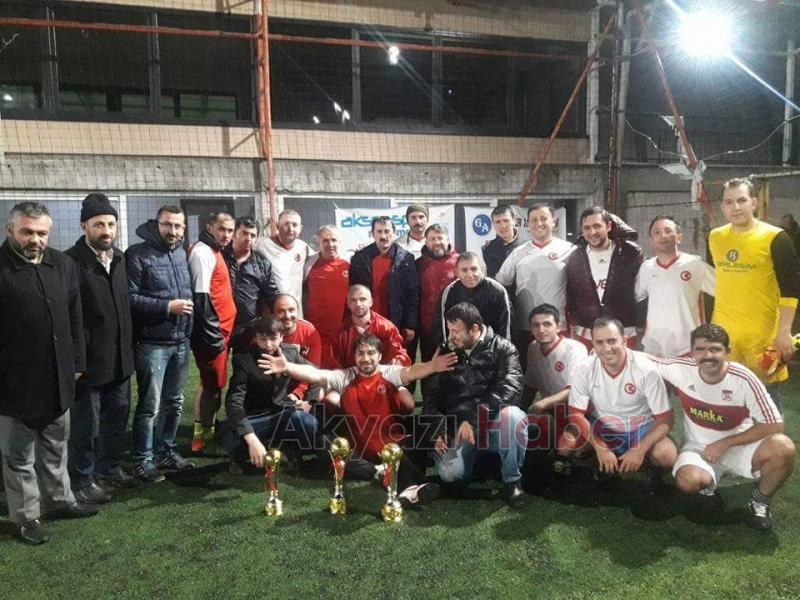 Akyazı Gençlik Spor Şampiyon Oldu