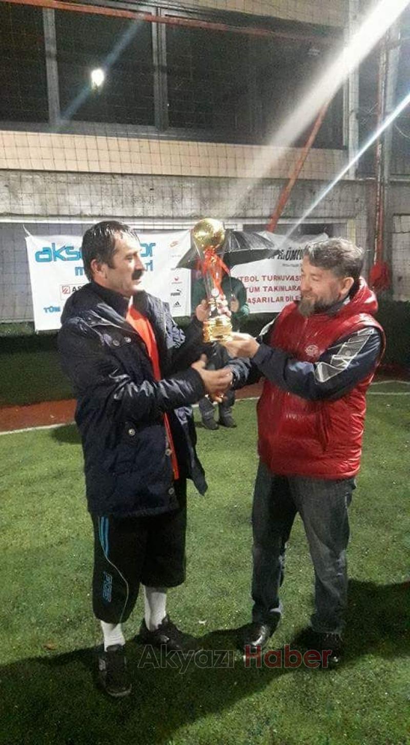 Akyazı Gençlik Spor Şampiyon Oldu