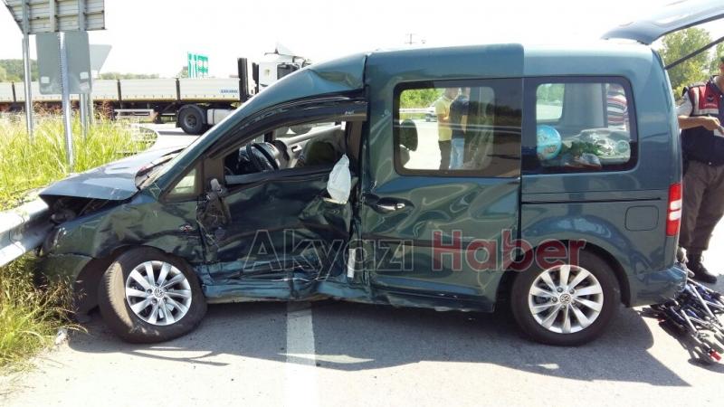 TEM Otoyolu Akyazı Gişelerinde Trafik Kazası