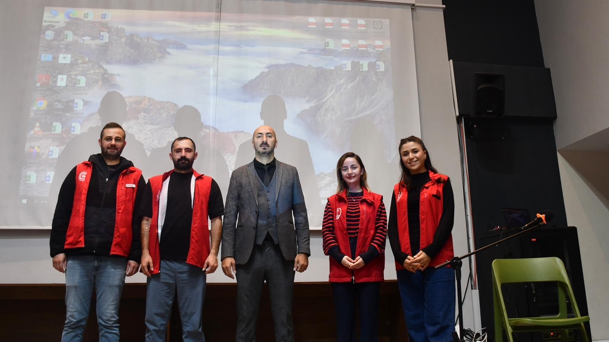 Akyazı GSB’de Kış Kulübü Coşkusu Doruğa Ulaştı!