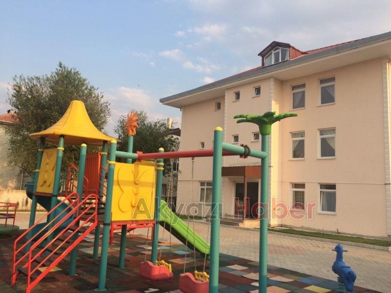 AKYAZI GÜNEŞ ÇOCUK EVİNDE ÖĞRENCİ KAYITLARI BAŞLADI