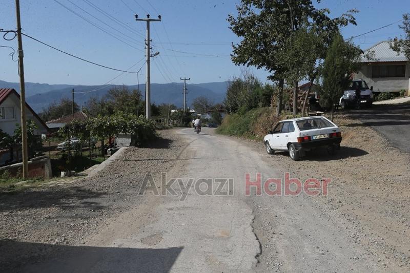 Akyazı Güzlek’te altyapı tamam sıra asfaltta