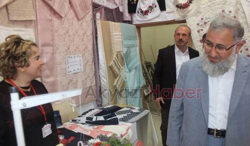 Akyazı Halk Eğitim Merkezi nden Muhteşem Yıl Sonu Sergisi 