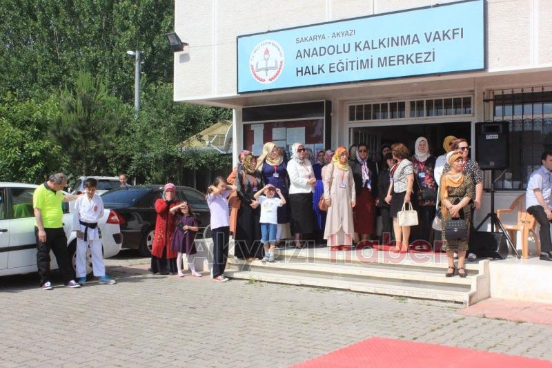 Akyazı Halk Eğitim Merkezi Yıl Sonu Sergisi Açıldı