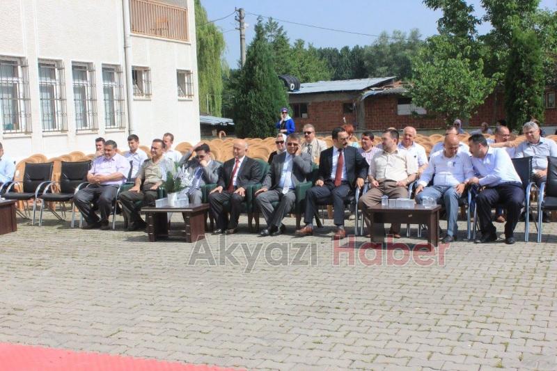 Akyazı Halk Eğitim Merkezi Yıl Sonu Sergisi Açıldı