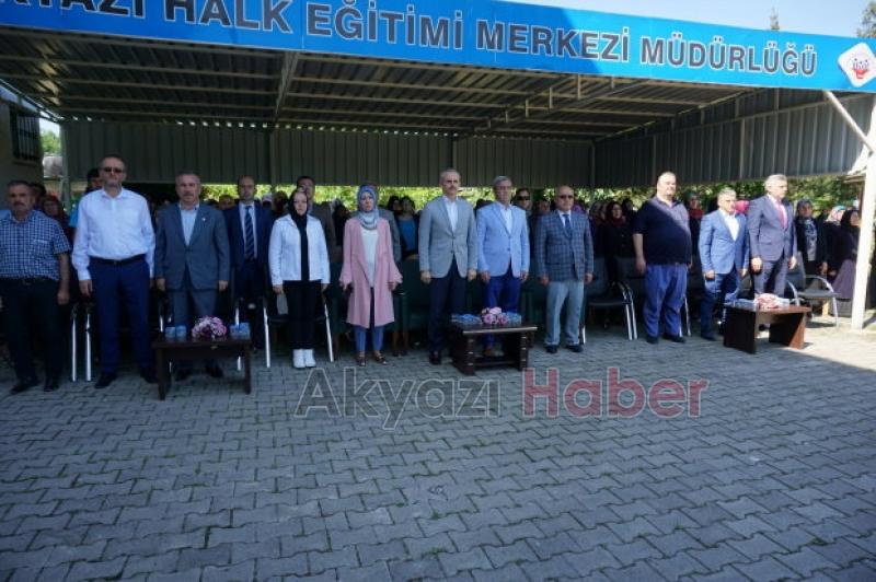 Akyazı Halk Eğitim Merkezi’nden Yıl Sonu Sergisi
