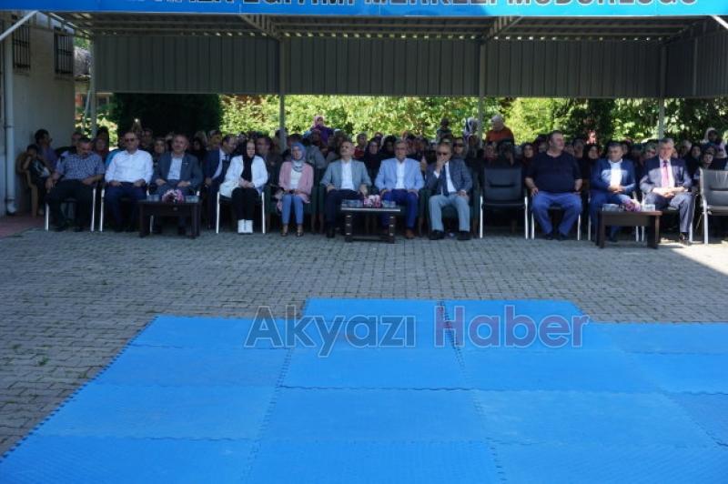 Akyazı Halk Eğitim Merkezi’nden Yıl Sonu Sergisi