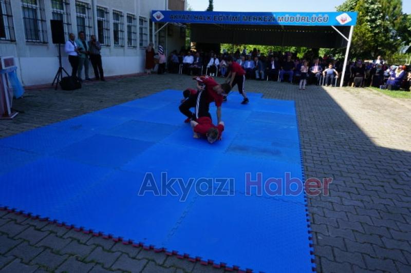 Akyazı Halk Eğitim Merkezi’nden Yıl Sonu Sergisi