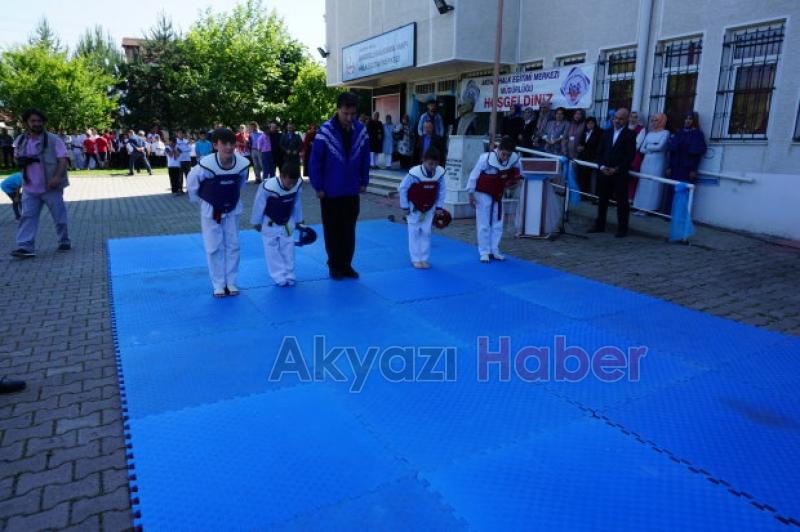 Akyazı Halk Eğitim Merkezi’nden Yıl Sonu Sergisi