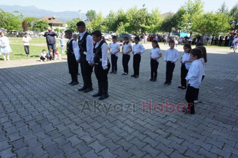 Akyazı Halk Eğitim Merkezi’nden Yıl Sonu Sergisi