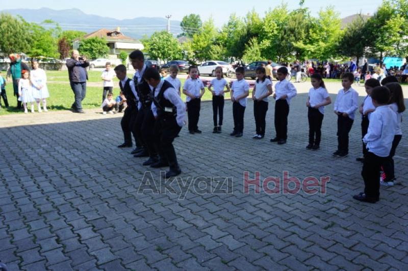 Akyazı Halk Eğitim Merkezi’nden Yıl Sonu Sergisi