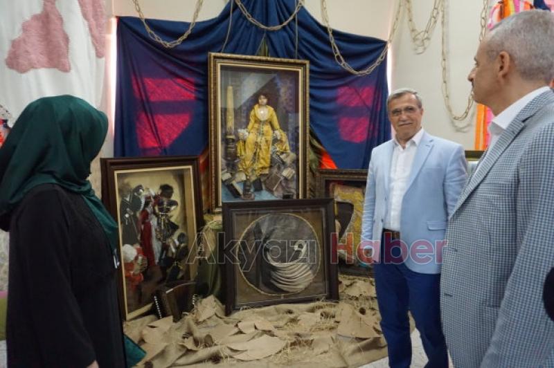 Akyazı Halk Eğitim Merkezi’nden Yıl Sonu Sergisi